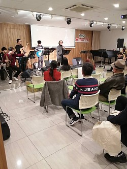 ライブ会場,　コンサート,　演奏会